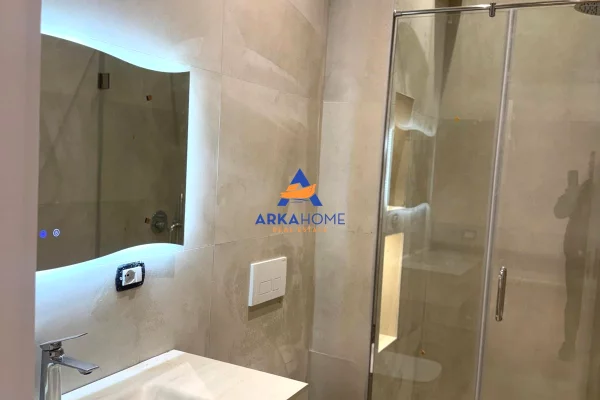 Shtepi me qera Apartament ne Tirane, 1+1, Mobilimi E mobiluar, Pagesa 437  Euro.