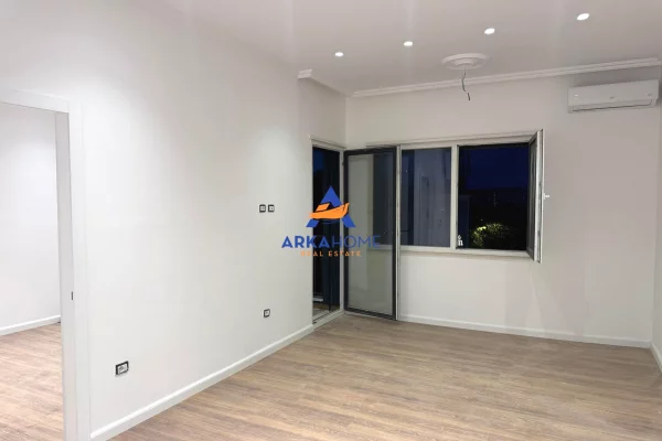 Shtepi me qera Apartament ne Tirane, 1+1, Mobilimi Pjeserisht e mobiluar, Pagesa 437  Euro.