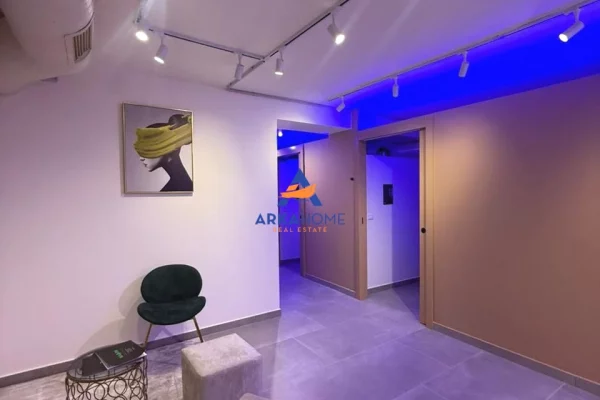 Ambient biznesi me qera 3+1 ne Tirane - 1,500 Euro