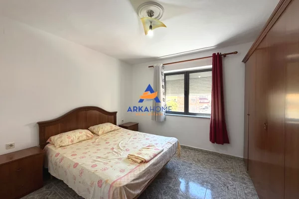 Shtepi ne shitje Apartament ne Tirane, 1+1, Mobilimi E mobiluar, Pagesa 142,231  Euro.