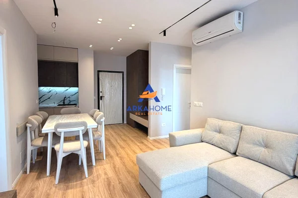 Shtepi me qera Apartament ne Tirane, 2+1, Mobilimi E mobiluar, Pagesa 900  Euro.