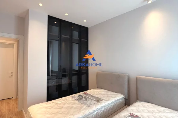 Shtepi me qera Apartament ne Tirane, 2+1, Mobilimi E mobiluar, Pagesa 900  Euro.