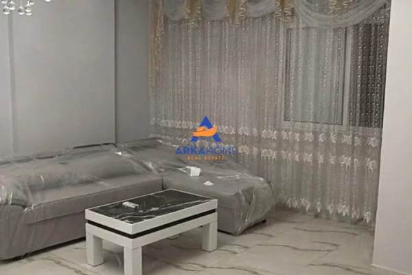 JEPET APARTMENT ME QERA 3+1+2 BALLKONE "SELITE" 80.000 LEKE