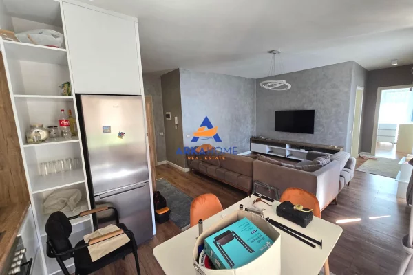 Shtepi me qera Apartament ne Tirane, 1+1, Mobilimi E mobiluar, Pagesa 765  Euro.
