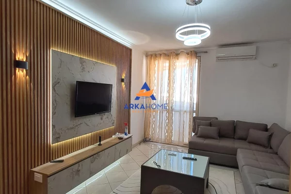 Shtepi me qera Apartament ne Tirane, 2+1, Mobilimi E mobiluar, Pagesa 601  Euro.