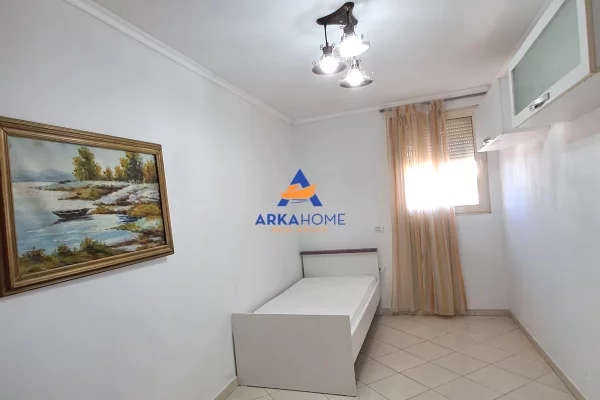 Shtepi me qera Apartament ne Tirane, 2+1, Mobilimi E mobiluar, Pagesa 601  Euro.