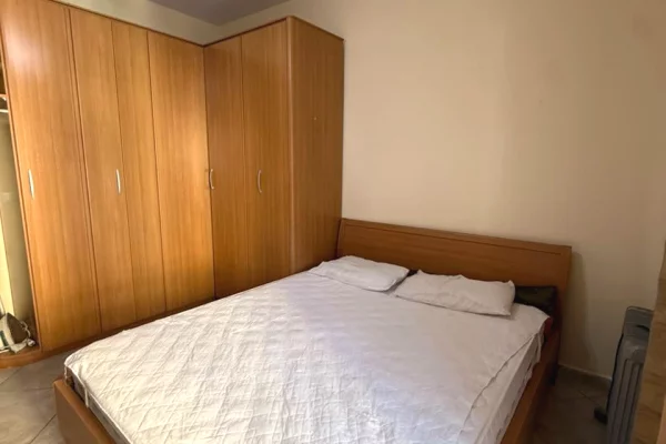 Shtepi me qera Apartament ne Tirane, 2+1, Mobilimi E mobiluar, Pagesa 600  Euro.