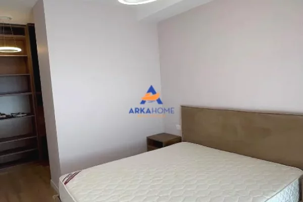 Shtepi me qera Apartament ne Tirane, 2+1, Mobilimi E mobiluar, Pagesa 875  Euro.