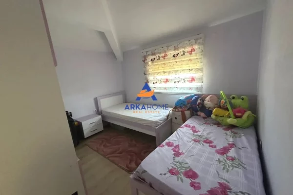 Shtepi me qera Apartament ne Tirane, 2+1, Mobilimi E mobiluar, Pagesa 711  Euro.