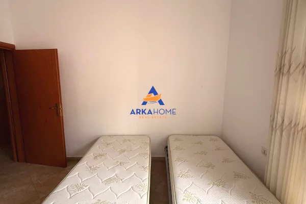 Shtepi me qera Apartament ne Tirane, 2+1, Mobilimi E mobiluar, Pagesa 600  Euro.