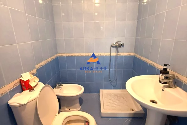 Shtepi me qera Apartament ne Tirane, 2+1, Mobilimi E mobiluar, Pagesa 600  Euro.