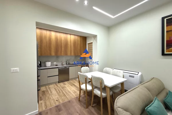 Shtepi me qera Apartament ne Tirane, 2+1, Mobilimi E mobiluar, Pagesa 1,100  Euro.