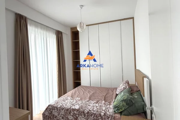 Shtepi me qera Apartament ne Tirane, 1+1, Mobilimi E mobiluar, Pagesa 875  Euro.