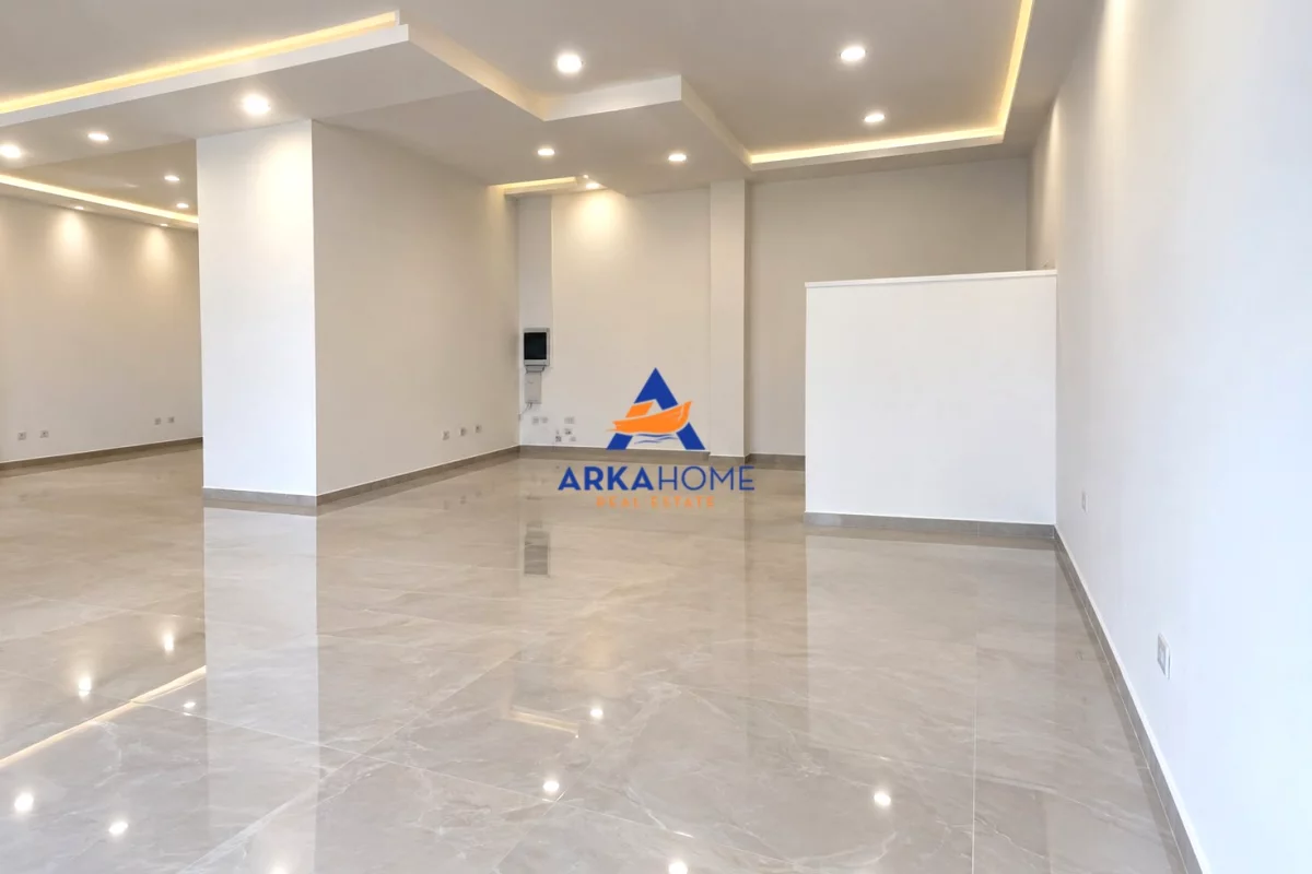 JEPET AMBIENT BIZNESI PER QERA 170 M2 "USLUGA, JORDAN MISJA" 2550 EURO