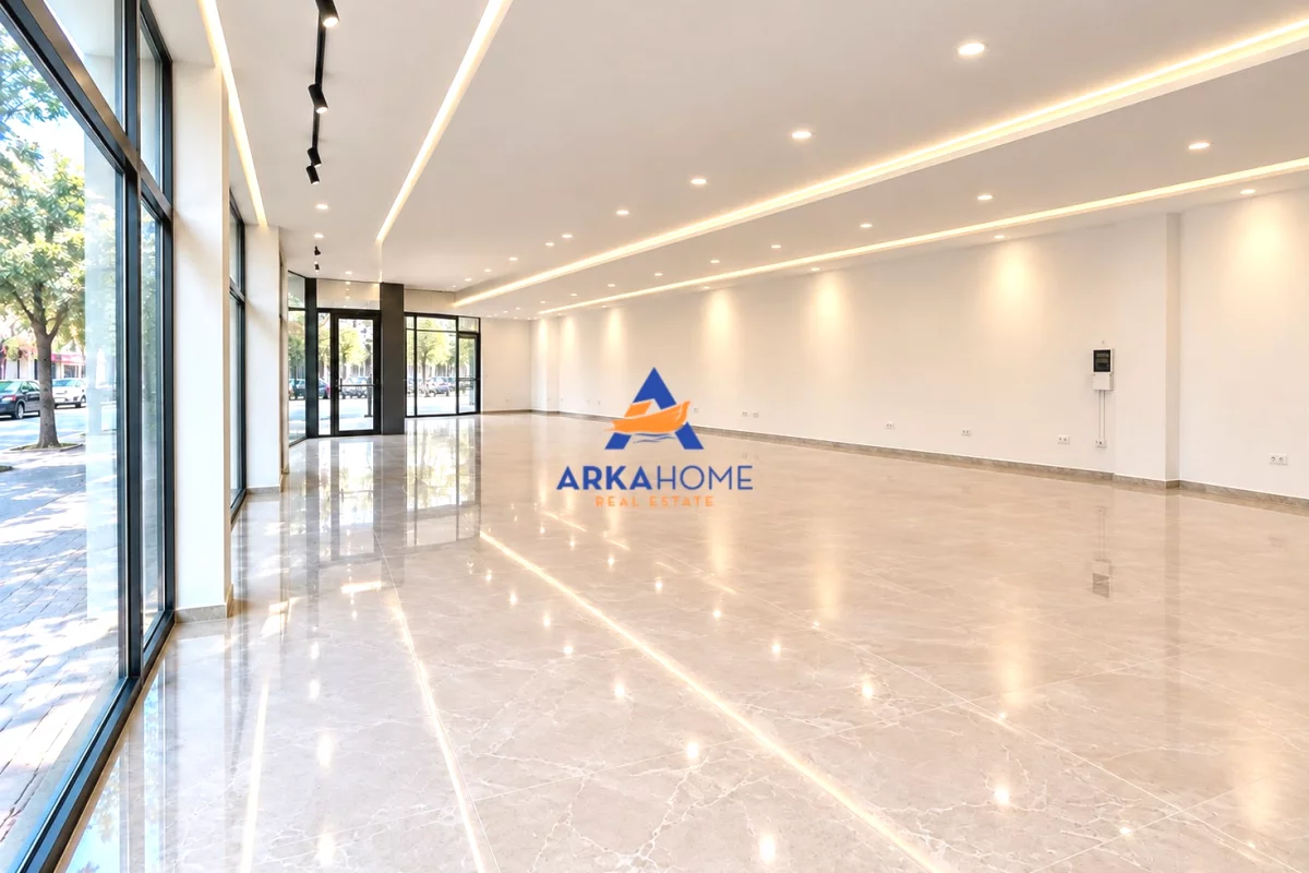 JEPET AMBIENT BIZNESI PER SHITJE 170 M2 "USLUGA, JORDAN MISJA" 765000 EURO