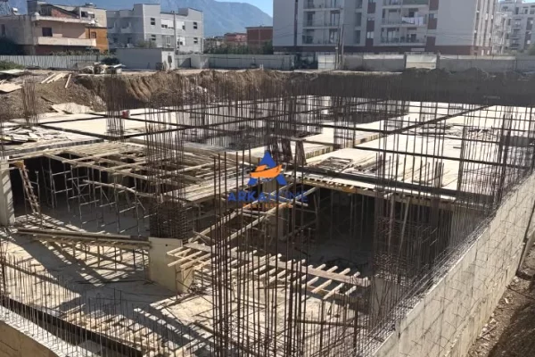 Shtepi ne shitje Apartament ne Tirane, 1+1, Mobilimi Bosh, pa mobiluar, Pagesa 86,800  Euro.