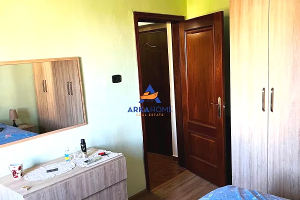Shtepi me qera Apartament ne Tirane, 2+1, Mobilimi E mobiluar, Pagesa 548  Euro.