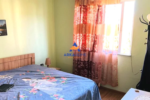 Shtepi me qera Apartament ne Tirane, 2+1, Mobilimi E mobiluar, Pagesa 548  Euro.