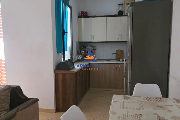 Shtepi me qera Apartament ne Tirane, 2+1, Mobilimi E mobiluar, Pagesa 416  Euro.