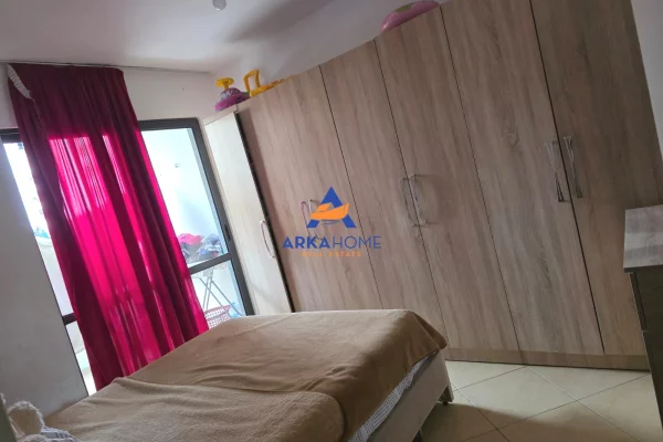 Shtepi me qera Apartament ne Tirane, 2+1, Mobilimi E mobiluar, Pagesa 416  Euro.