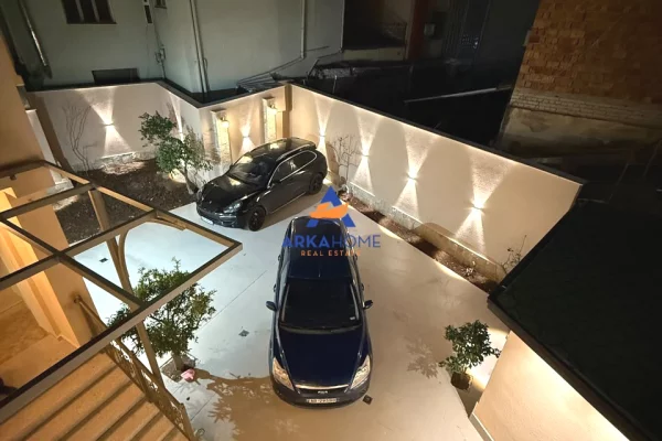 Shtepi me qera Vila Luksoze ne Tirane, 5+1, Mobilimi E mobiluar, Pagesa 2,307  Euro.