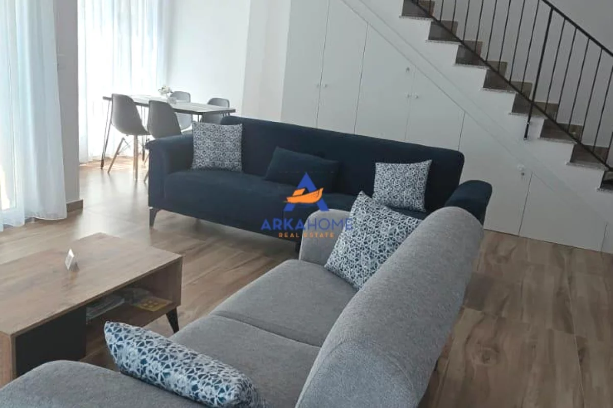 Shtepi ne shitje Apartament ne Durres, 2+1, Mobilimi E mobiluar, Pagesa 176,200  Euro.