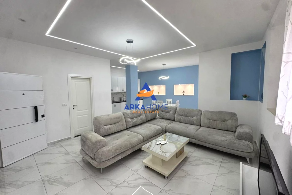 Shtepi me qera Apartament ne Tirane, 1+1, Mobilimi E mobiluar, Pagesa 773  Euro.