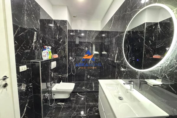 Shtepi me qera Apartament ne Tirane, 1+1, Mobilimi E mobiluar, Pagesa 773  Euro.