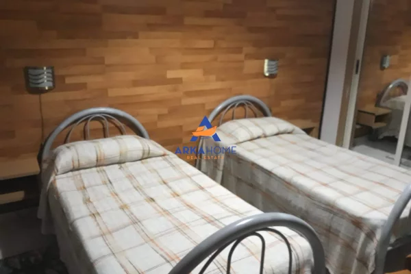 Shtepi ne shitje Apartament ne Tirane, 1+1, Mobilimi E mobiluar, Pagesa 182,320  Euro.