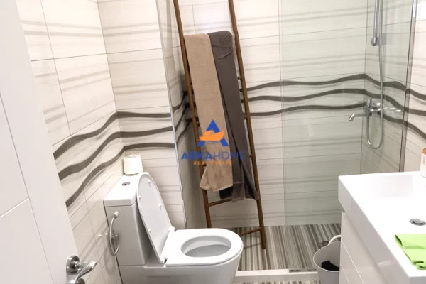 Shtepi me qera Apartament ne Tirane, 2+1, Mobilimi E mobiluar, Pagesa 700  Euro.