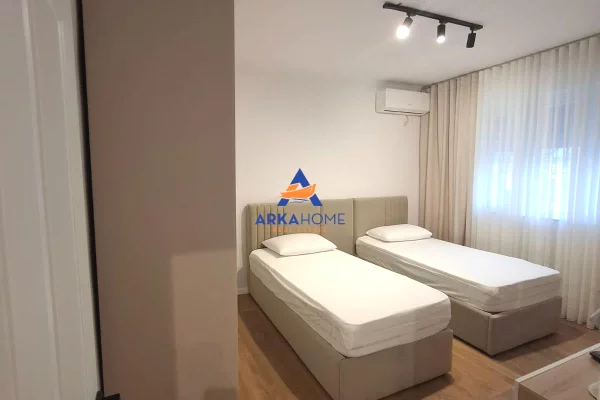 Shtepi me qera Apartament ne Tirane, 1+1, Mobilimi E mobiluar, Pagesa 607  Euro.