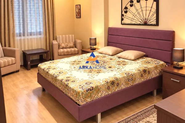 Shtepi me qera Apartament ne Tirane, 2+1, Mobilimi E mobiluar, Pagesa 883  Euro.