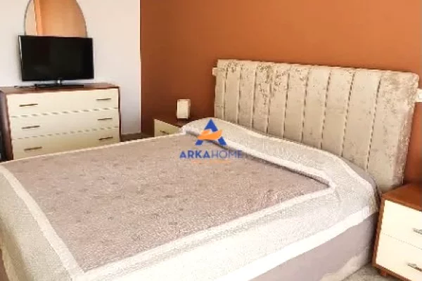 Shtepi me qera Apartament ne Tirane, 1+1, Mobilimi E mobiluar, Pagesa 740  Euro.