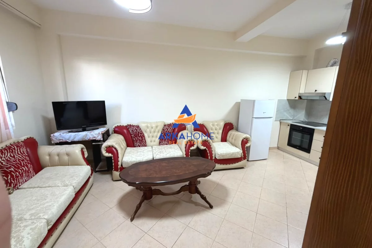 Shtepi me qera Apartament ne Tirane, 1+1, Mobilimi E mobiluar, Pagesa 441  Euro.