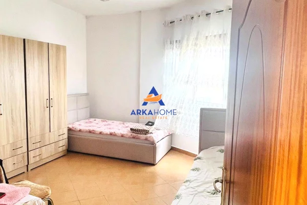 Shtepi me qera Apartament ne Tirane, 2+1, Mobilimi E mobiluar, Pagesa 441  Euro.