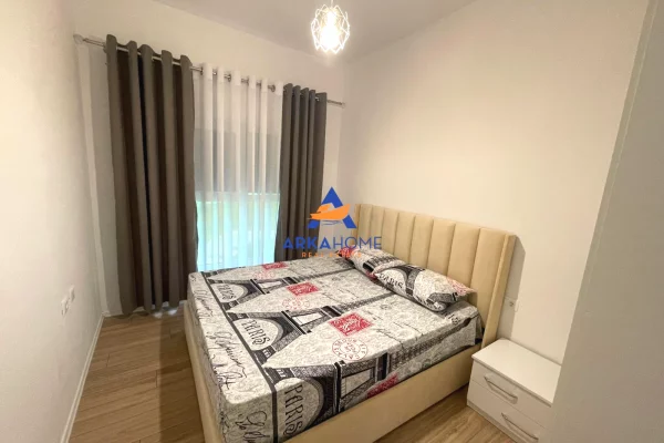Shtepi me qera Apartament ne Tirane, 2+1, Mobilimi E mobiluar, Pagesa 552  Euro.