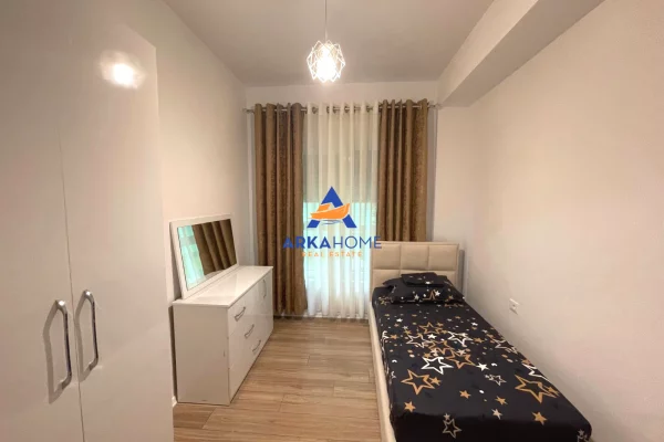 Shtepi me qera Apartament ne Tirane, 2+1, Mobilimi E mobiluar, Pagesa 552  Euro.