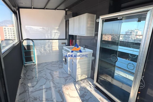 Shtepi me qera Apartament ne Tirane, 1+1, Mobilimi E mobiluar, Pagesa 720  Euro.