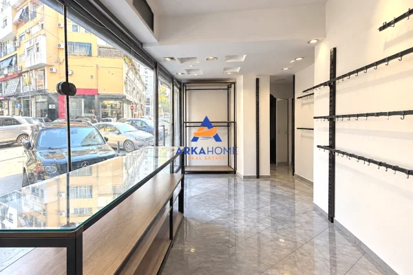SHITET NJESI BIZNESI 94 M2 "PERBALL DIPLOMAT 1,VASIL SHANTO " 285000 EURO