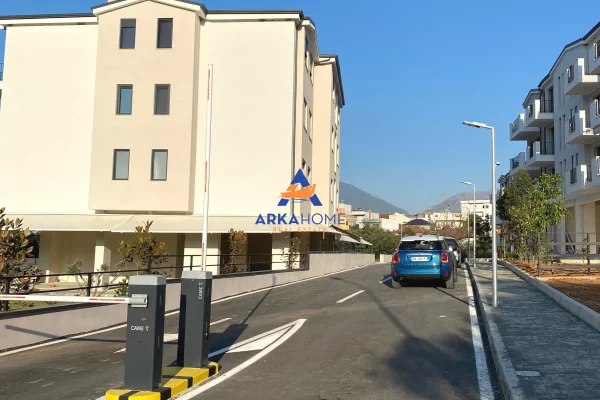 SHITEN 3 POSTE PARKIMI 75 M2 SECILI "SAUK" 2600000 LEKE SECILI
