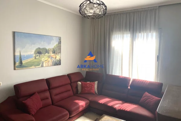 Shtepi me qera 2+1 ne Tirane - 718 Euro