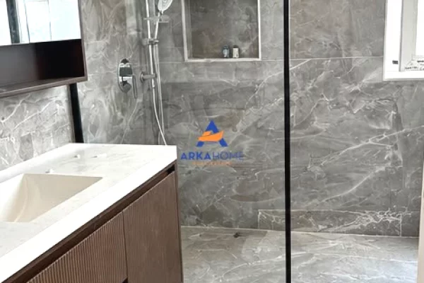 Shtepi ne shitje Vila Luksoze ne Tirane, 4+1, Mobilimi E mobiluar, Pagesa 806,629  Euro.