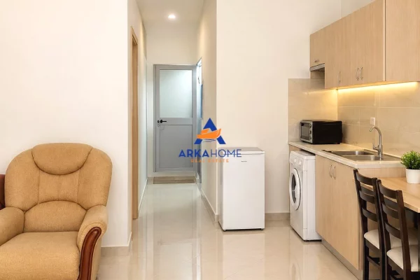 SHITET DYQAN 74M2 "PRANE VILES L, UNAZA E RE" 148.000 EURO