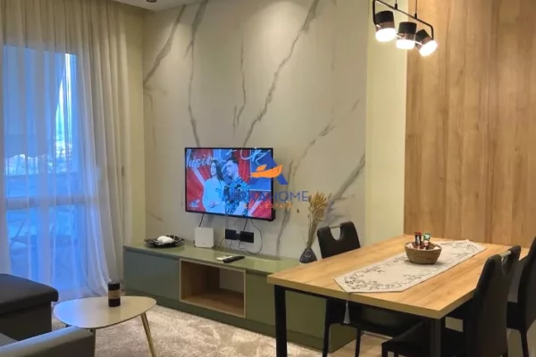 Shtepi me qera 1+1 ne Tirane - 664 Euro