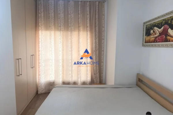 Shtepi me qera Apartament ne Tirane, 1+1, Mobilimi E mobiluar, Pagesa 664  Euro.