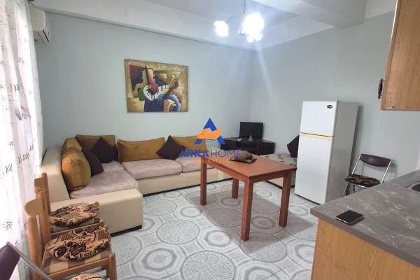 JEPET APARTAMENT ME QERA 2+1 "RRUGA HAXHI HYSENI DALLIU " 600 EURO