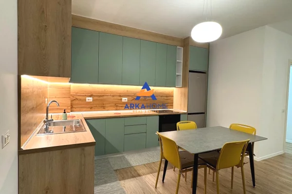 Shtepi me qera Apartament ne Tirane, 2+1, Mobilimi E mobiluar, Pagesa 996  Euro.