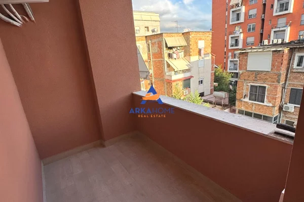 Shtepi me qera Apartament ne Tirane, 2+1, Mobilimi E mobiluar, Pagesa 996  Euro.