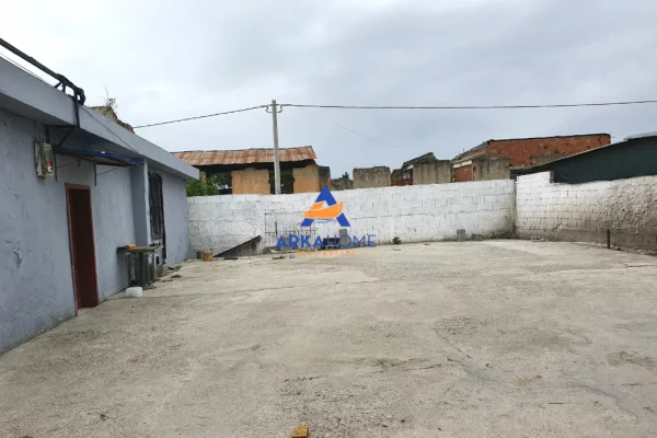 SHITET TRUALL 153 M2 "KOMBINAT" 11.000.000LEKE