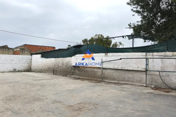 SHITET TRUALL 153 M2 "KOMBINAT" 11.000.000LEKE